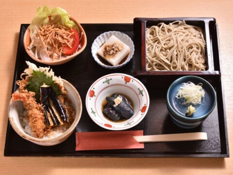 ランチ天丼(十割せいろ) ランチ天丼(十割せいろ)