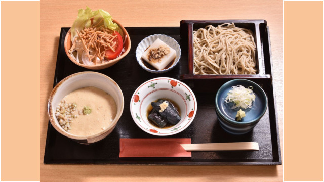ランチとろろ丼(十割せいろ) ランチとろろ丼(十割せいろ)