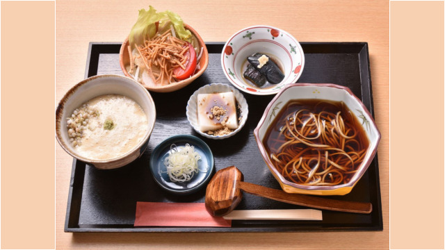 ランチとろろ丼(かけそば) ランチとろろ丼(かけそば)